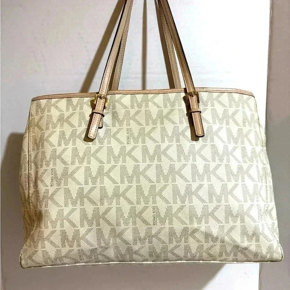 Michael Kors beige gray MK signature print canvas shoulder handbag - Picture 2 of 11